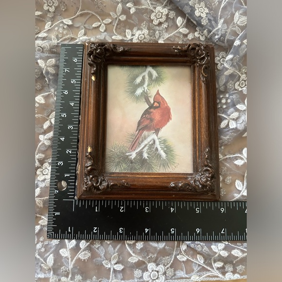 Framed Cardinal Prints - Estate Sale Find ⚠️ Frames have minor scuffing - Picture 6 of 6